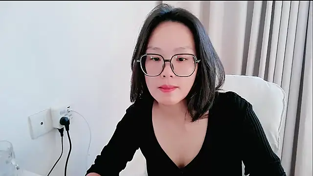 guai00 online show from November 28, 2025, 6:46 am