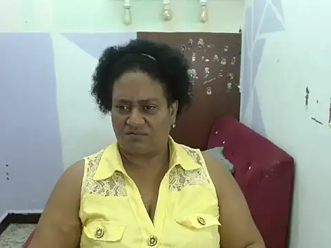 Snapshot of Sharon-liee chatting on January 15, 2026, 7:39 pm Sharon-liee online show from January 15, 2026, 7:39 pm