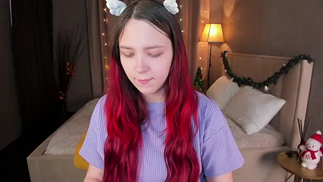 Snapshot of Monica__Queen chatting on December 5, 2025, 5:28 am Monica Queen online show from December 5, 2025, 5:28 am