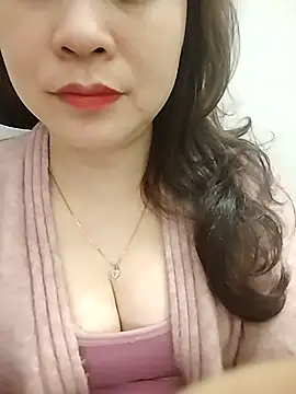 Girl Shy2000 online show from February 19, 2026, 10:56 am