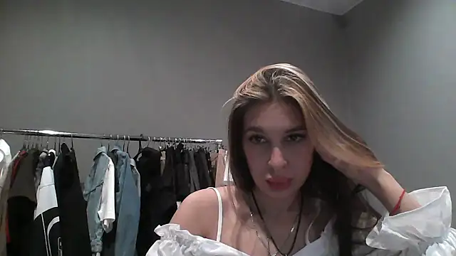 Snapshot of Meloriss chatting on October 25, 2025, 3:23 pm Meloriss online show from October 25, 2025, 3:23 pm