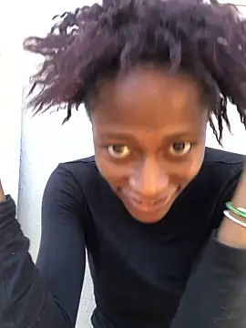 Caramel102004 online show from April 21, 2026, 9:16 am