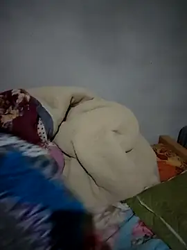 Meoweo 23 online show from November 18, 2025, 8:45 pm