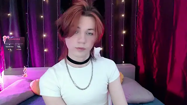 Snapshot of evan_reinhart chatting on December 17, 2025, 5:29 pm evan reinhart online show from December 17, 2025, 5:29 pm