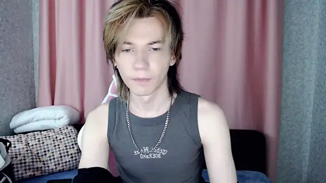 Snapshot of evan_reinhart chatting on September 30, 2025, 1:50 pm evan reinhart online show from September 30, 2025, 1:50 pm