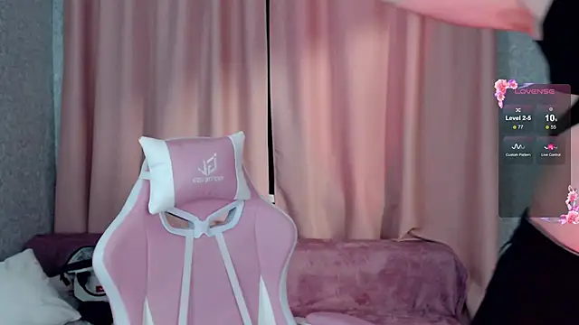 Snapshot of evan_reinhart chatting on October 20, 2025, 11:38 pm evan reinhart online show from October 20, 2025, 11:38 pm