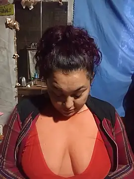 Snapshot of Lobizona chatting on July 4, 2026, 1:37 pm Lobizona online show from July 4, 2026, 1:37 pm