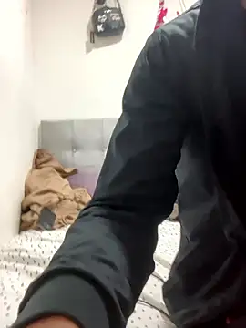 Snapshot of Moisesjrtapia chatting on February 13, 2026, 1:44 pm Moisesjrtapia online show from February 13, 2026, 1:44 pm