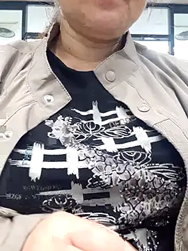 Kimkhaepretty online show from November 21, 2025, 3:38 am