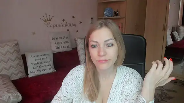 Tiffany Bates online show from September 26, 2025, 8:32 am