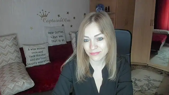 Tiffany Bates online show from October 11, 2025, 4:02 am