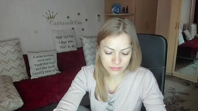 Tiffany Bates online show from September 30, 2025, 3:34 am