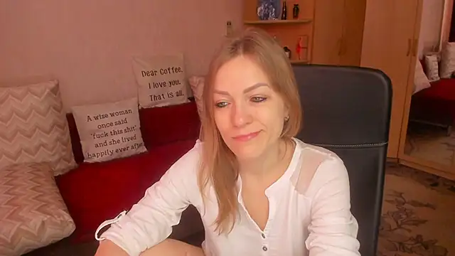 Tiffany Bates online show from February 3, 2026, 8:52 am