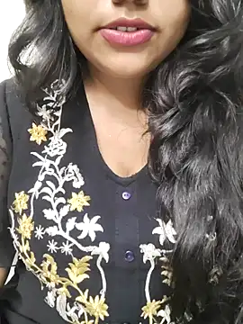 Snapshot of Miss_Rose__ chatting on October 1, 2025, 4:22 pm Miss Rose   online show from October 1, 2025, 4:22 pm