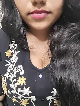 Snapshot of Miss_Rose__ chatting on October 2, 2025, 4:43 pm Miss Rose   online show from October 2, 2025, 4:43 pm