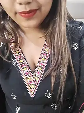 Miss Rose   online show from March 29, 2026, 7:21 am