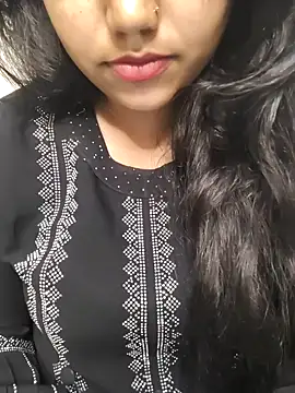 Snapshot of Miss_Rose__ chatting on October 12, 2025, 9:10 am Miss Rose   online show from October 12, 2025, 9:10 am