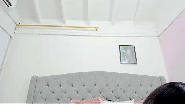 melevansxs online show from November 4, 2025, 8:34 pm