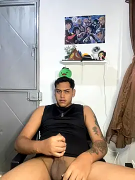 Snapshot of AaronMars_ chatting on October 13, 2025, 3:13 pm AaronMars  online show from October 13, 2025, 3:13 pm