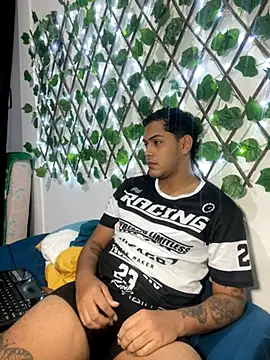 Snapshot of AaronMars_ chatting on October 24, 2025, 7:46 pm AaronMars  online show from October 24, 2025, 7:46 pm