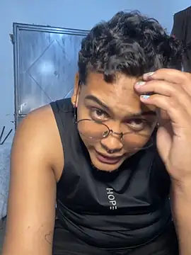 Snapshot of AaronMars_ chatting on October 9, 2025, 11:05 pm AaronMars  online show from October 9, 2025, 11:05 pm