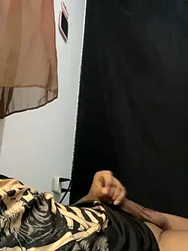 Snapshot of AaronMars_ chatting on October 18, 2025, 4:53 pm AaronMars  online show from October 18, 2025, 4:53 pm