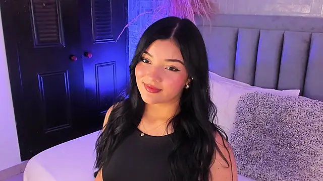 EmmaBlossom online show from November 29, 2025, 7:58 pm