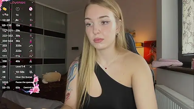 EvaCarter1 online show from October 24, 2025, 10:47 am