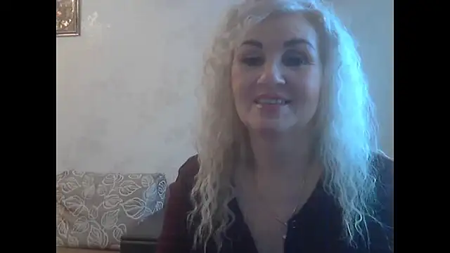 Snapshot of LadySexyBlond chatting on March 3, 2026, 1:29 pm LadySexyBlond online show from March 3, 2026, 1:29 pm