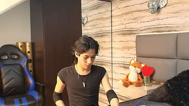 Lovers 21 online show from February 25, 2026, 3:51 am