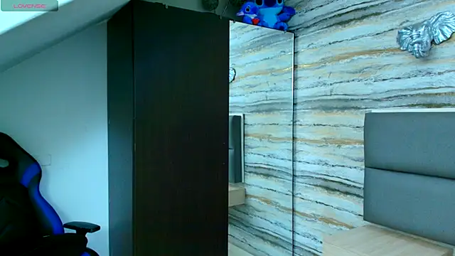 Lovers 21 online show from November 29, 2025, 3:39 am