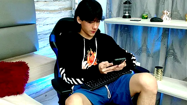 Lovers 21 online show from November 10, 2025, 3:22 am