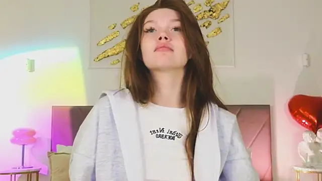 Nicole Broown  online show from February 19, 2026, 10:07 pm