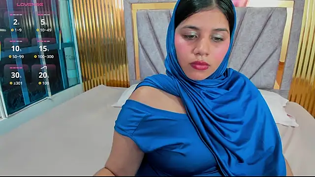 Amyra Rasi online show from November 26, 2025, 7:14 pm