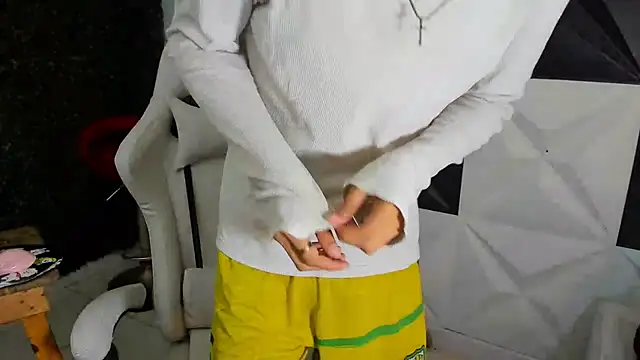 xion ez online show from December 18, 2025, 8:56 pm