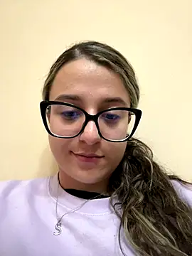 katiaa lovv online show from January 7, 2026, 6:13 pm