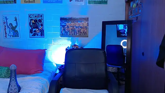 Amy66 online show from July 14, 2026, 9:43 pm