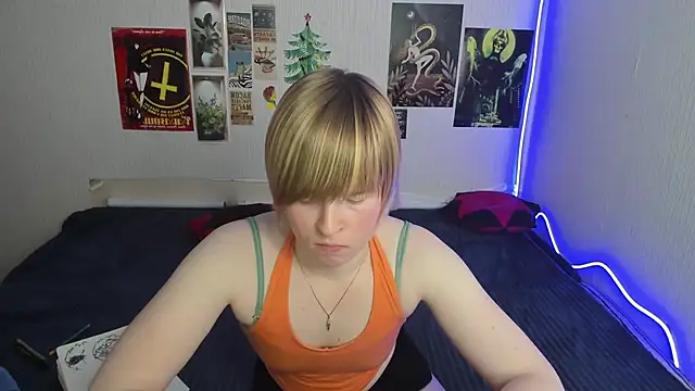 Cattie w  online show from February 20, 2026, 6:26 am