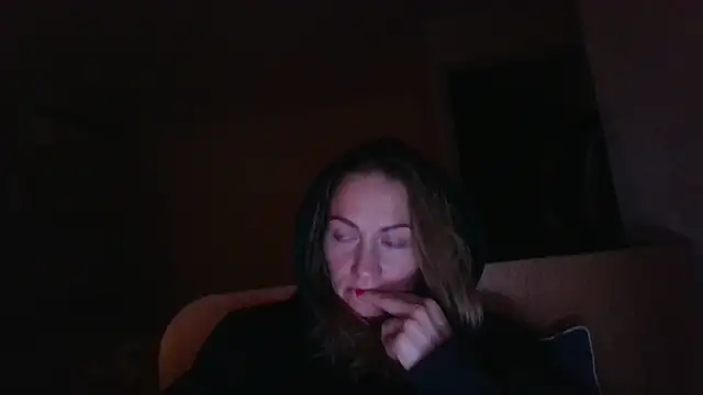 Snapshot of Thavione chatting on January 31, 2026, 8:51 pm Thavione online show from January 31, 2026, 8:51 pm