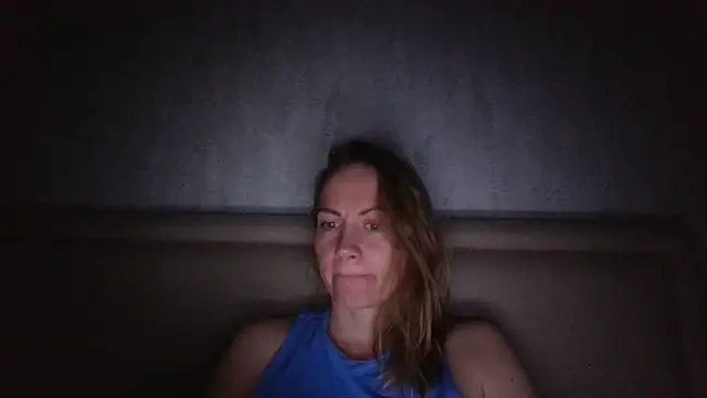 Thavione online show from April 17, 2026, 10:23 pm