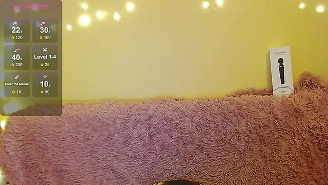 Irwi Tomboy online show from November 21, 2025, 1:43 pm