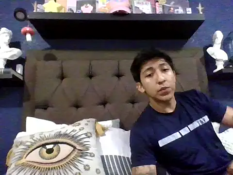 sad fucking boy online show from October 2, 2025, 4:05 am