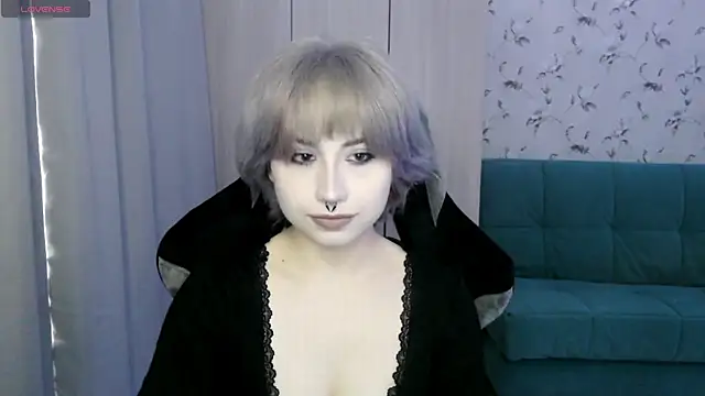 LeisaHopperstad online show from June 2, 2026, 12:16 pm