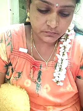 navyasree143 online show from December 2, 2025, 11:39 pm