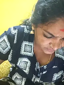 Snapshot of navyasree143 chatting on October 18, 2025, 1:51 am navyasree143 online show from October 18, 2025, 1:51 am