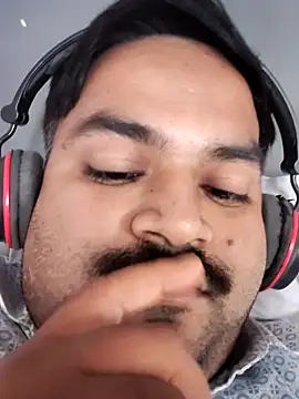 desiyouth94 online show from November 18, 2025, 8:39 am