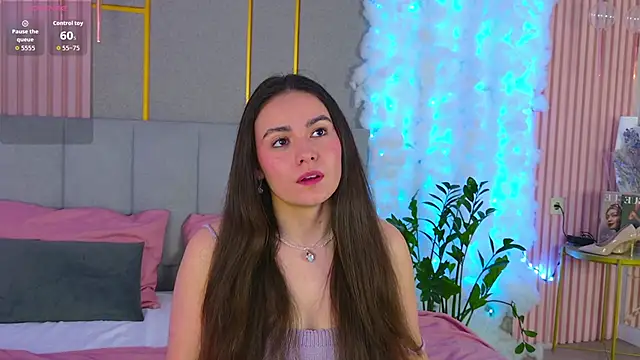 GabiBatista online show from April 6, 2026, 5:08 am