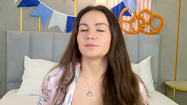 GabiBatista online show from October 5, 2025, 5:09 am