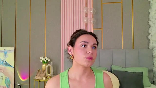 Snapshot of GabiBatista chatting on May 19, 2026, 5:14 am GabiBatista online show from May 19, 2026, 5:14 am