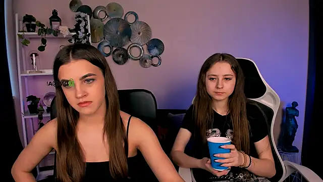 rebecca smile online show from March 19, 2026, 1:11 pm